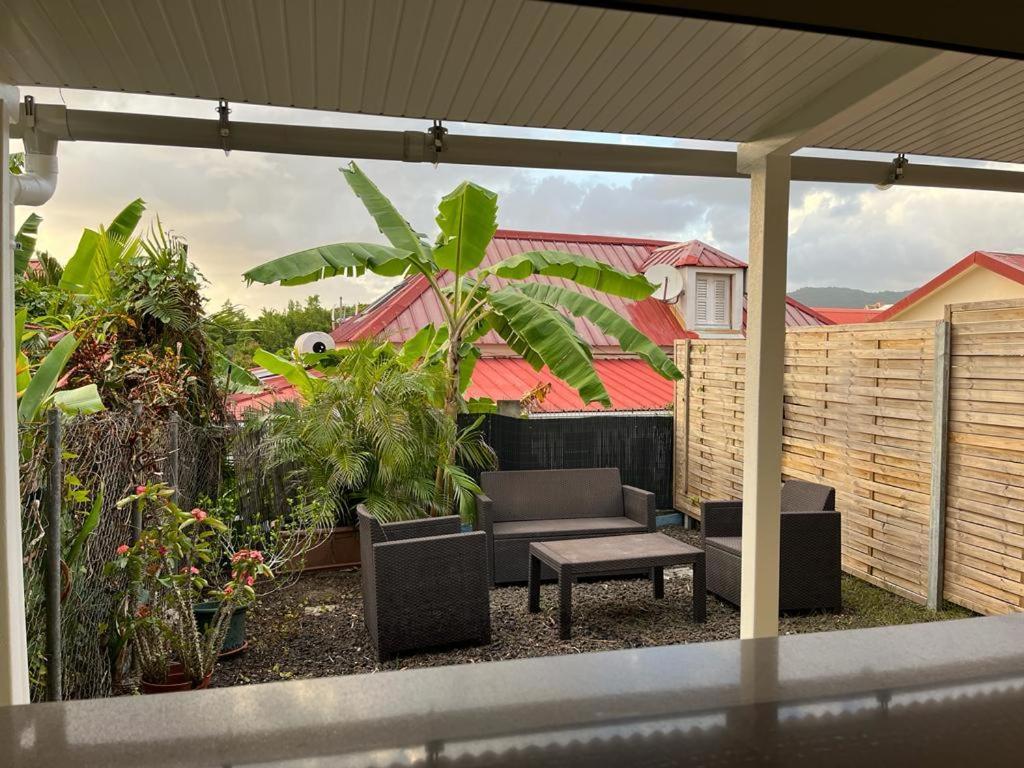 Agreable Appartement En Rez-De-Jardin A 450M De La Mer 생트안느 외부 사진